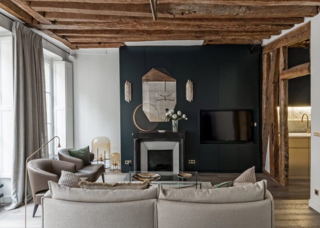 salon design appartement 60m2 poutre apparente - blog déco - clem around the corner