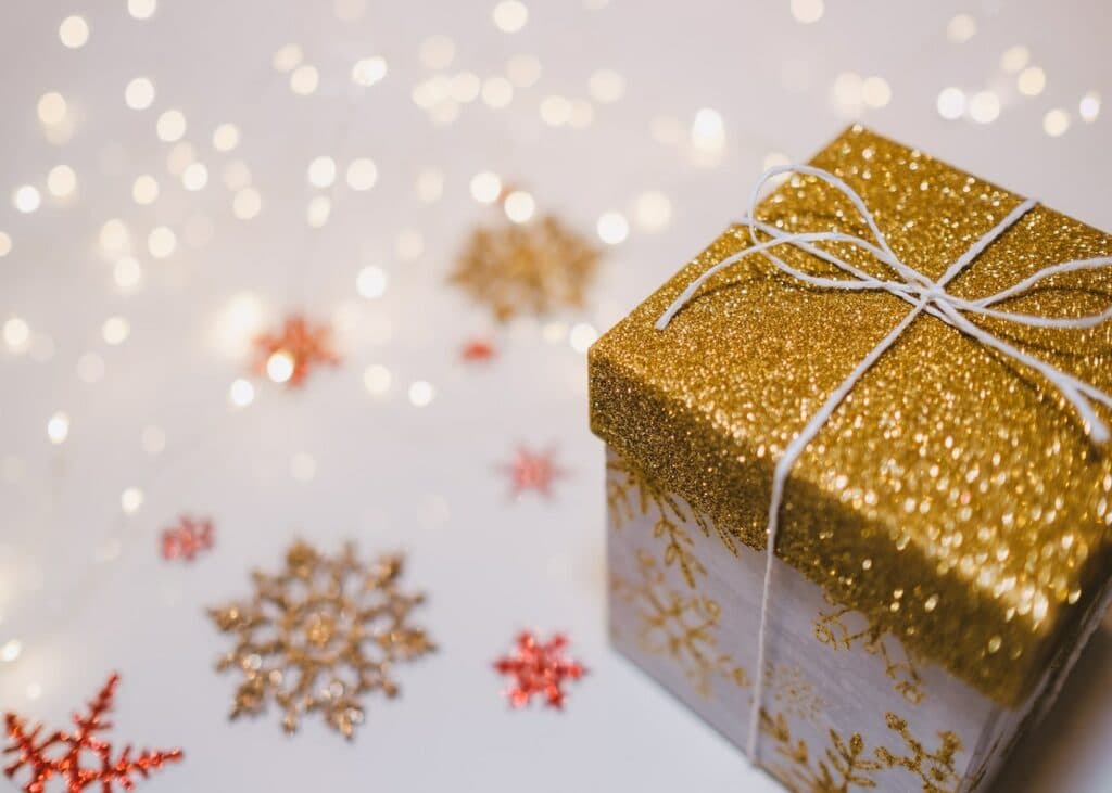 cadeau homemade fait maison noël flocon paillette fête