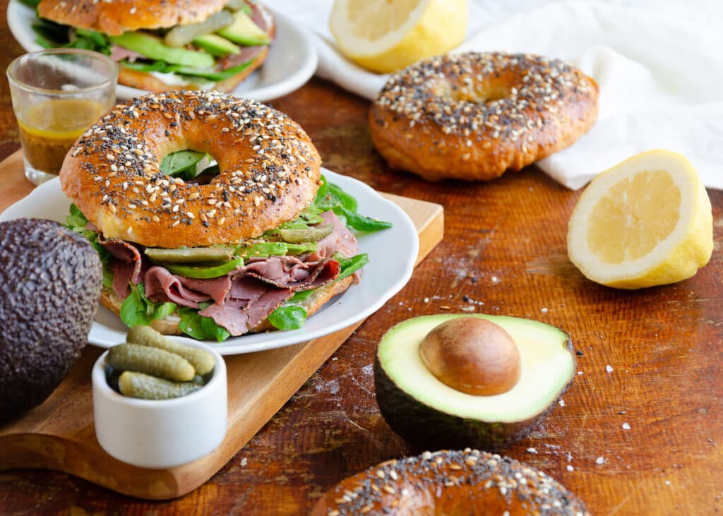 Recette pain bagel maison pastrami avocat style new yorkais
