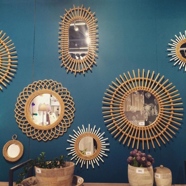 miroir rotin accumulation deco mur bleu canard.