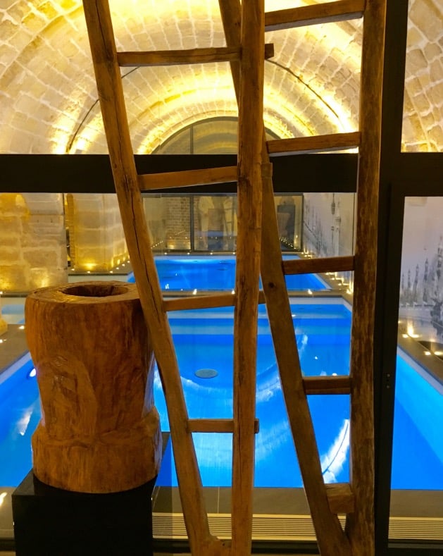 piscine cave et voutes en pierre