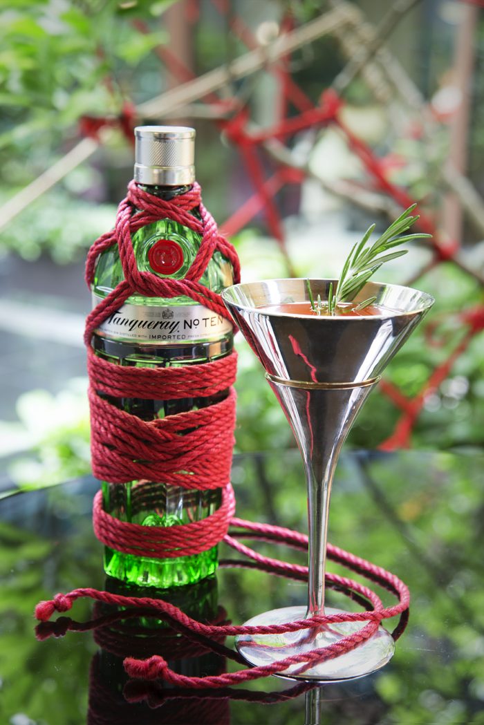 bouteille alcool personnalisée noeud tanqueray