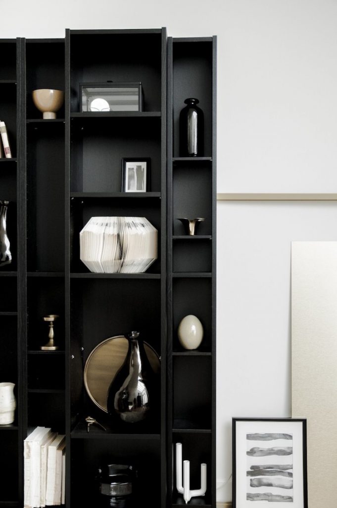 ikea hack billy bibliothèque cabinet de curiosités