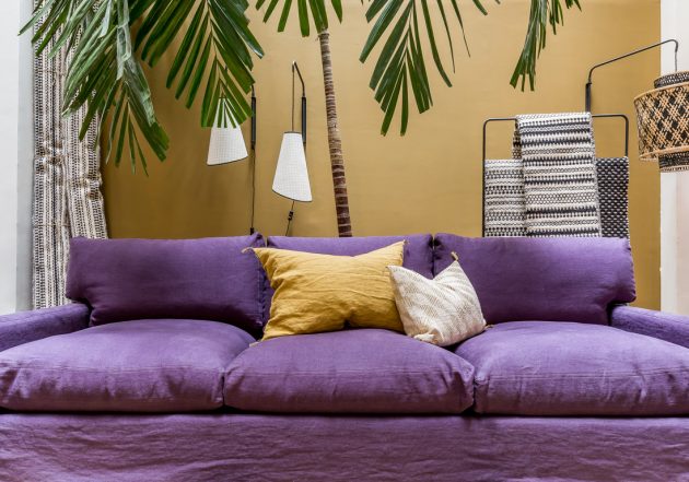 pantone 2018 ultra violet canape lin mur jaune moutarde or ocre