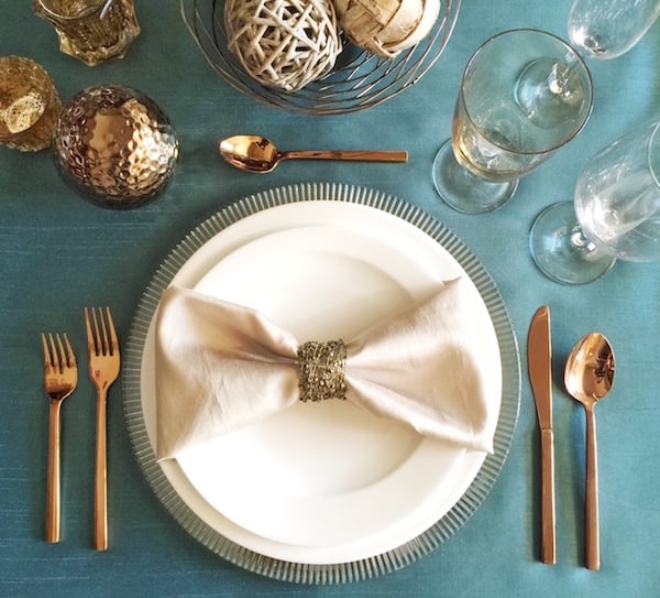 table de noël nappe bleu canard vert or