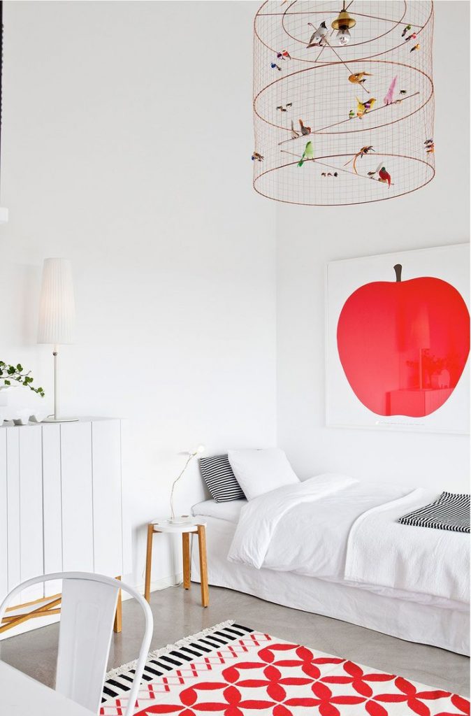suspension lampe voliere oiseau en cage chambre enfant affiche pomme rouge