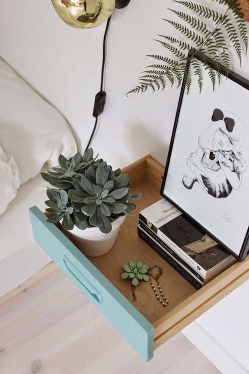 aménager 20m2 tiroir console flottante table de-nuit-chevet diy chambre blog déco
