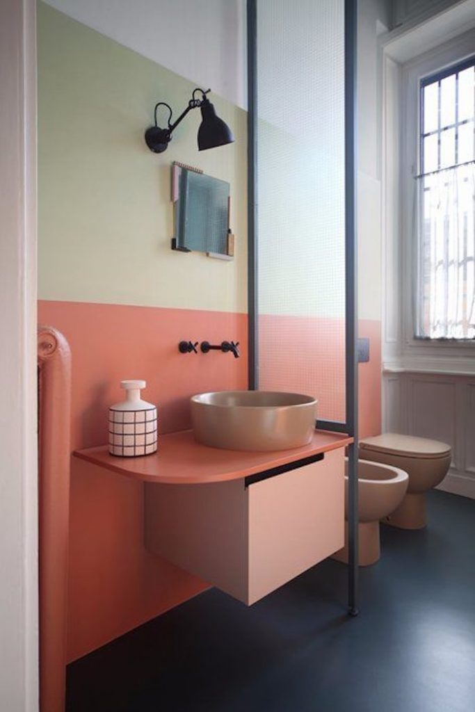 deco graphic color block blush salle de bain peinture