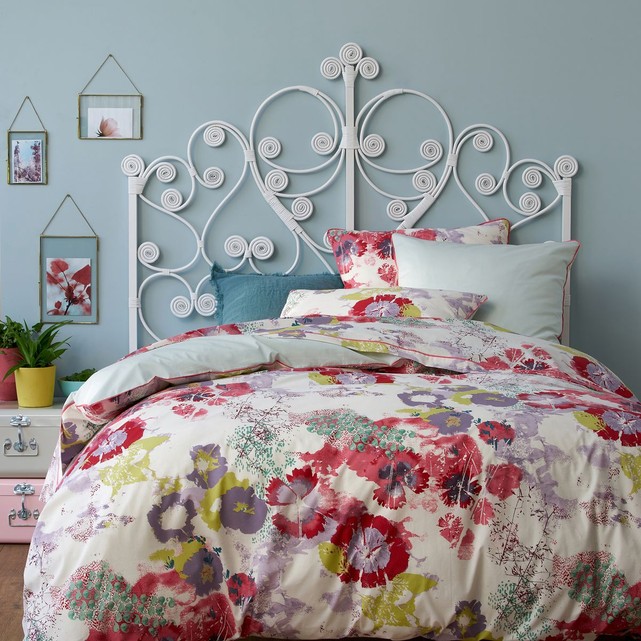 chambre retro 60s 70s lit arabesque blanc boho glamour housse de couette fleur aquarelle blog clem around the corner