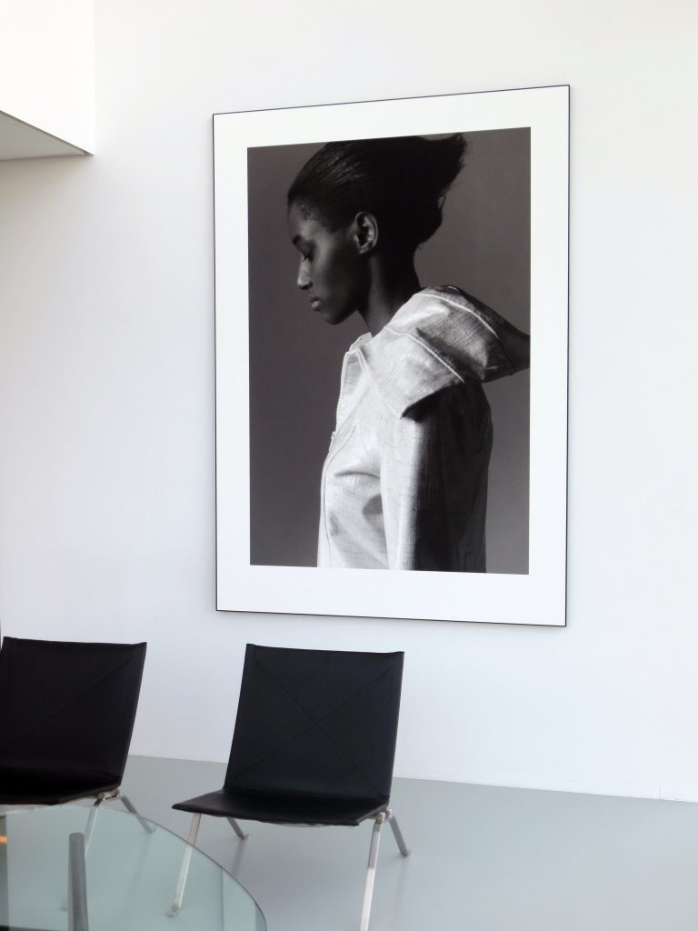 accrocher un poster agencement conseil blog déco clemaroundthecorner