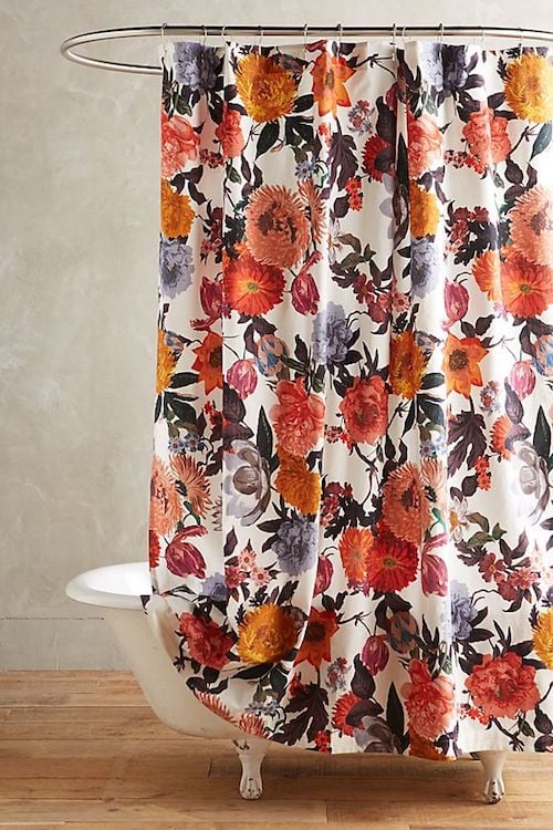 aménager 20m2 rideau de douche fleurs original coloré couleurs douche