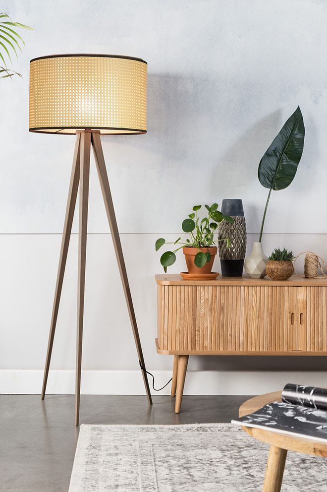lampadaire trepied cannage zuiver maison et objet septembre 2018 - blog déco - clem around the corner