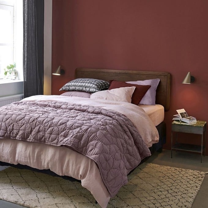 linge de lit en chanvre textile terracotta blush tapis tons rose poudre blog déco clem around the corner