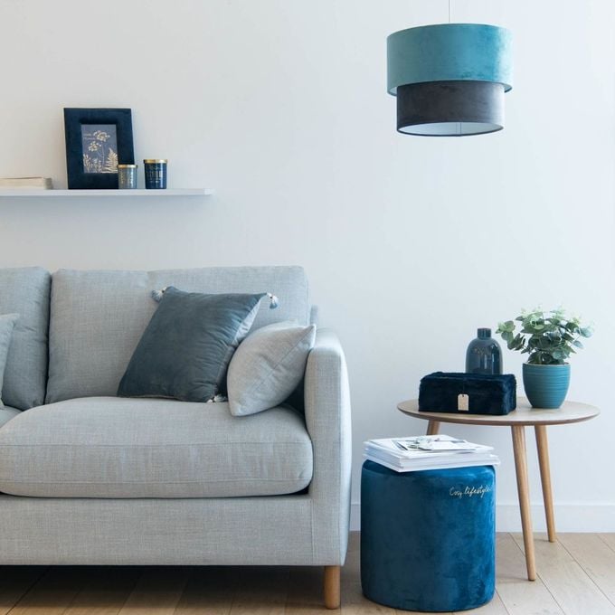 passer son appartement en mode hiver pouf velours velvet suede blog déco clem around the corner