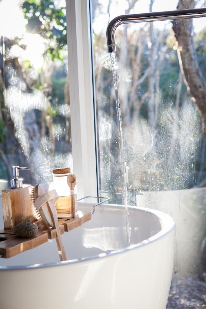 réduire sa consommation d'eau salle de bain - blog déco - clem around the corner