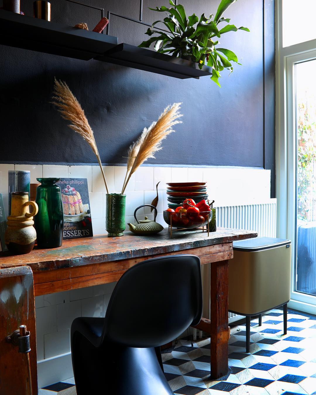 style éclectique cuisine bleu blanc vintage - blog déco - clem around the corner