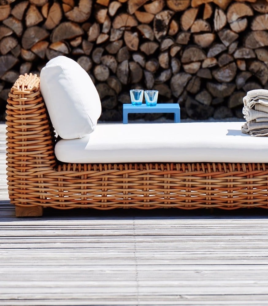 méridienne rotin blanc terrasse jardin bois été vacances - blog déco - clem around the corner