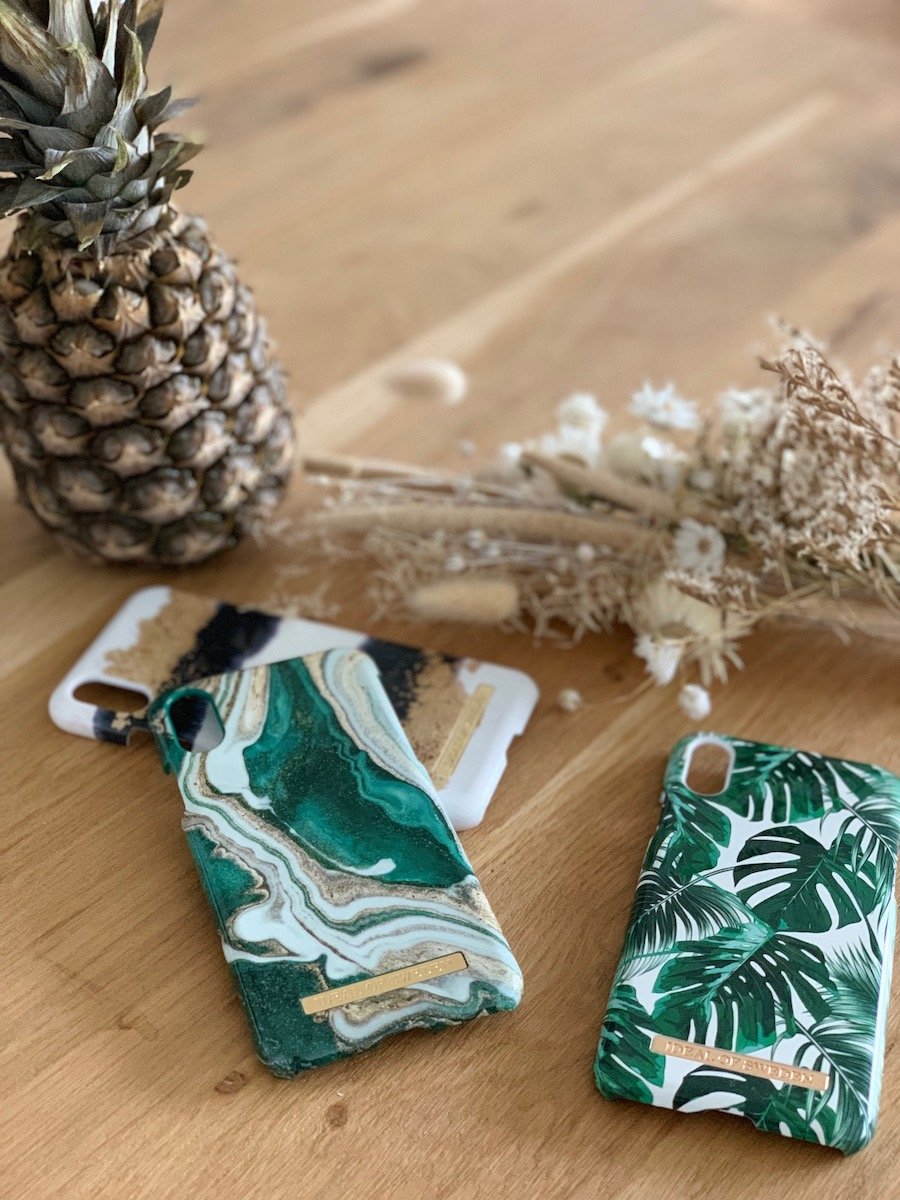 coque Iphone X Xs effet marbre monstera sable pierre ananas IdealOfSweden clematc