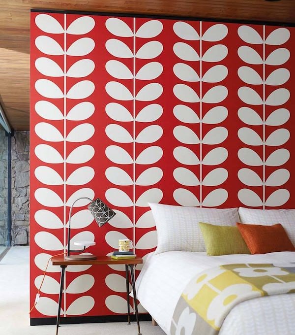 tapisserie 70s blanche rouge flower power orla kiely