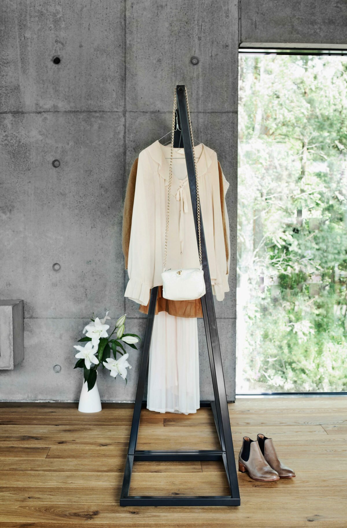 penderie ouverte métallique noire bedesign loft chambre suite parentale