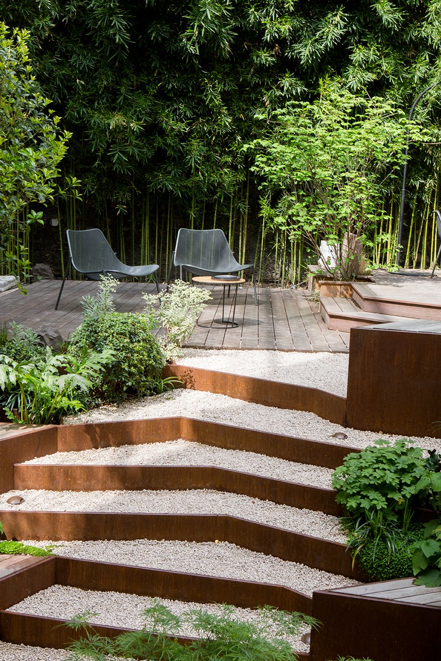 jardin zen paris gravier cailloux marbre pierre bois bambou fougère clem around the corner