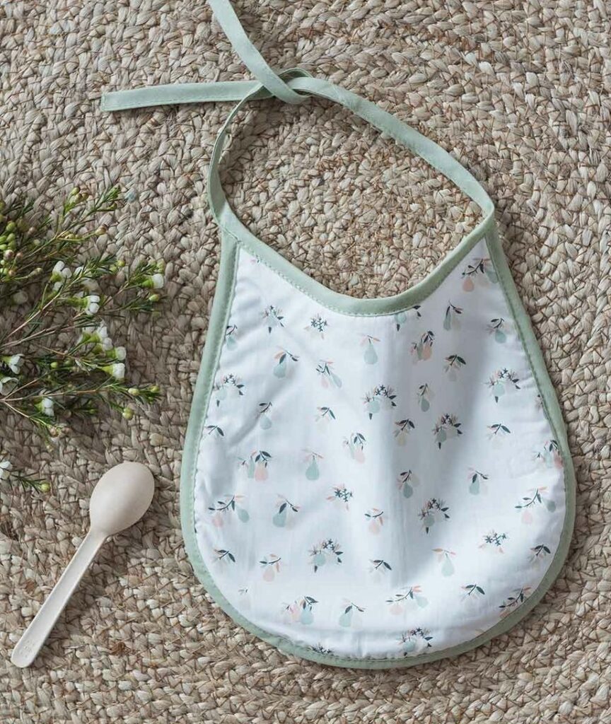 bavoir cadeau de naissance made in France - blog déco - clemaroundthecorner