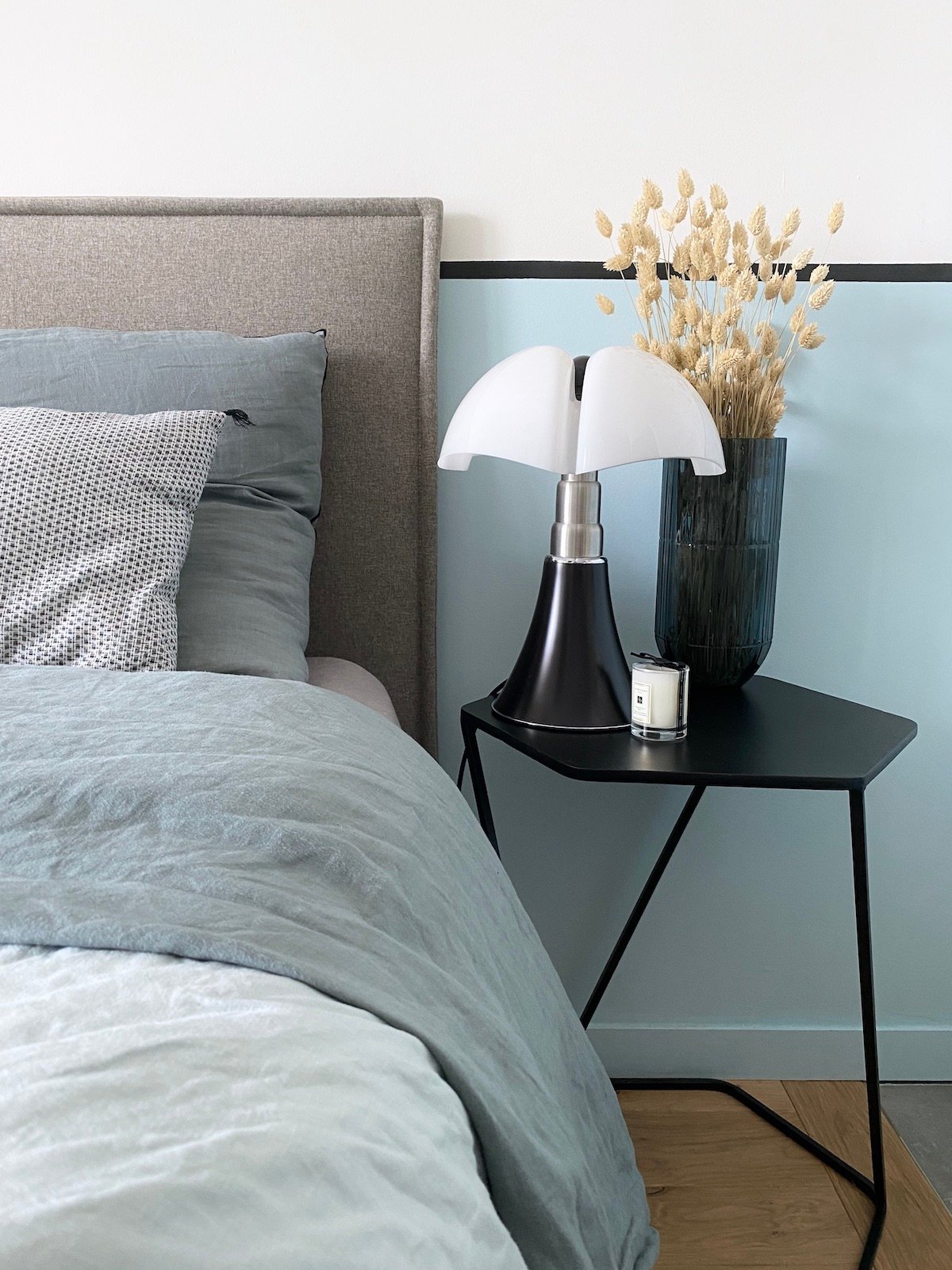 chambre bleue blanche grise tête de lit matelassée tediber avis incroyable
