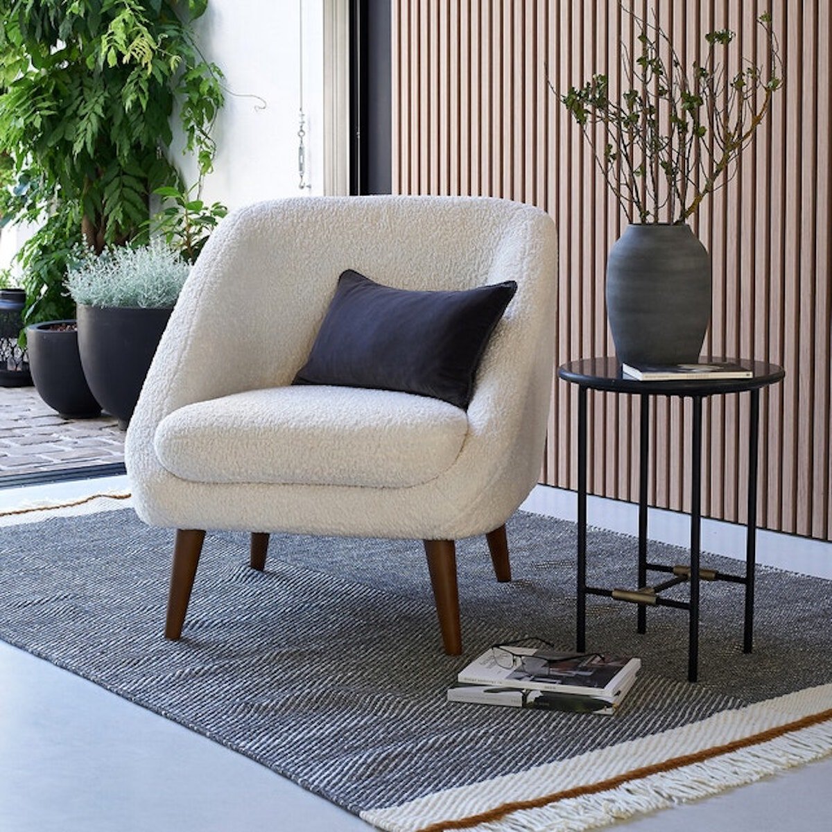 fauteuil vintage assise moelleuse mouton tendance - blog déco - clematc