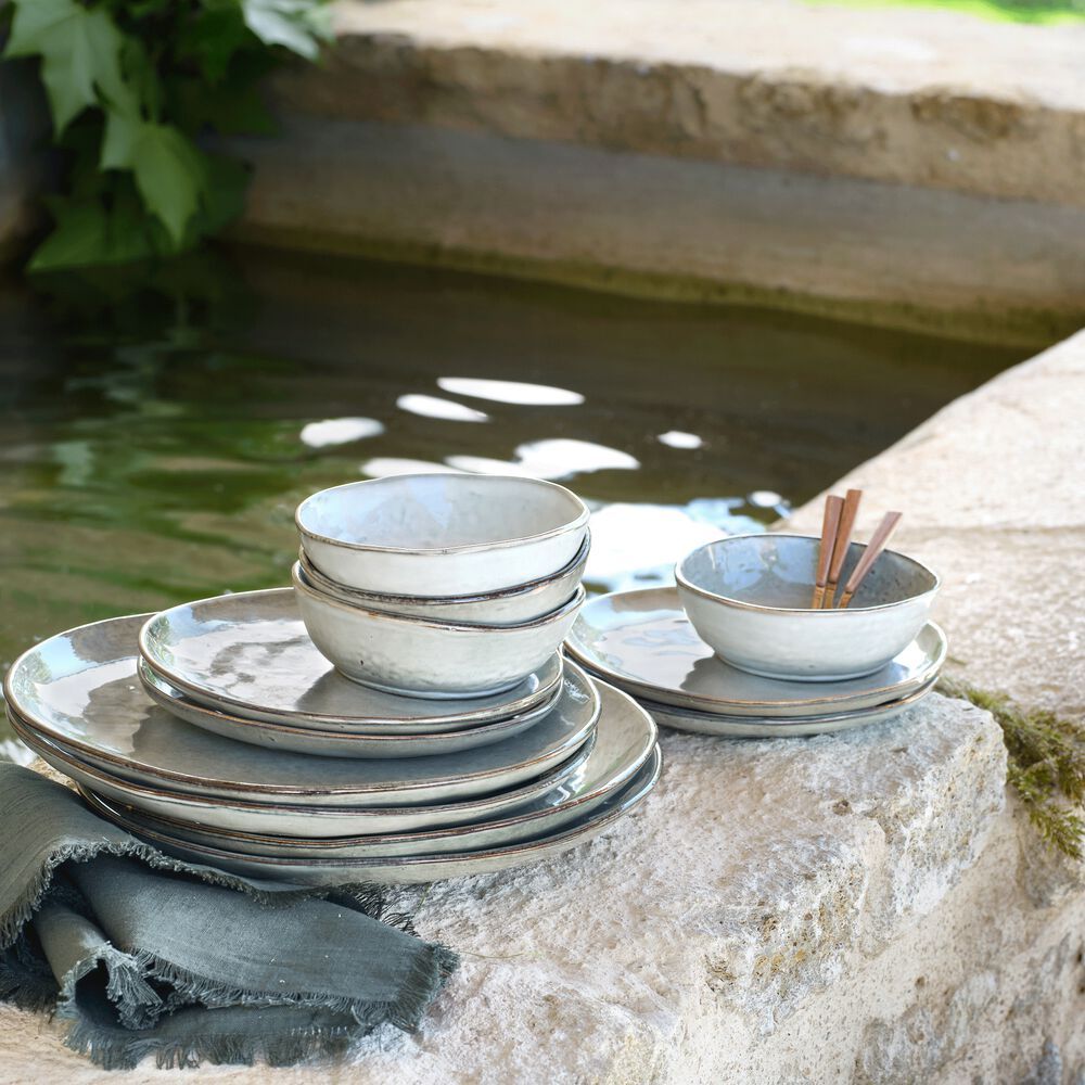 vaisselle en grès naturel bleu vert clair assiette bol déco table estivale campagne