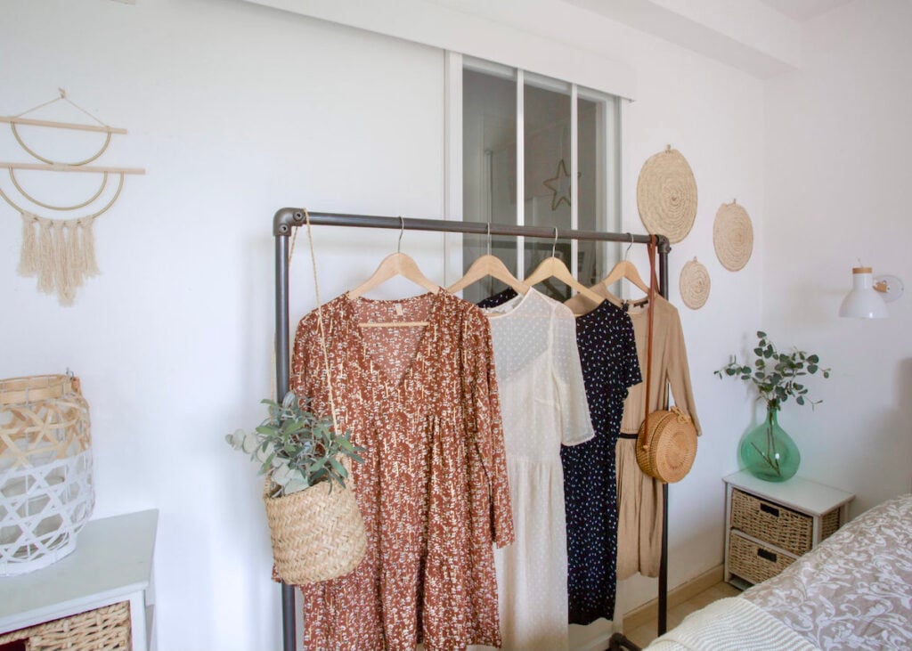 choisir portant à vêtements chambre industrielle bohème déco