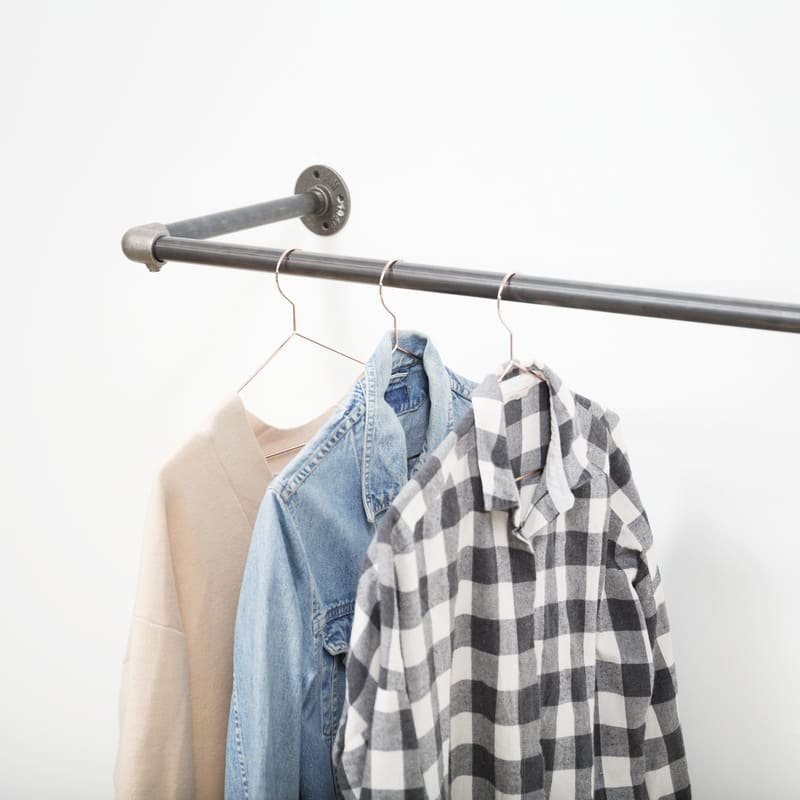 penderie ouverte studio dressing suspendu gain de place