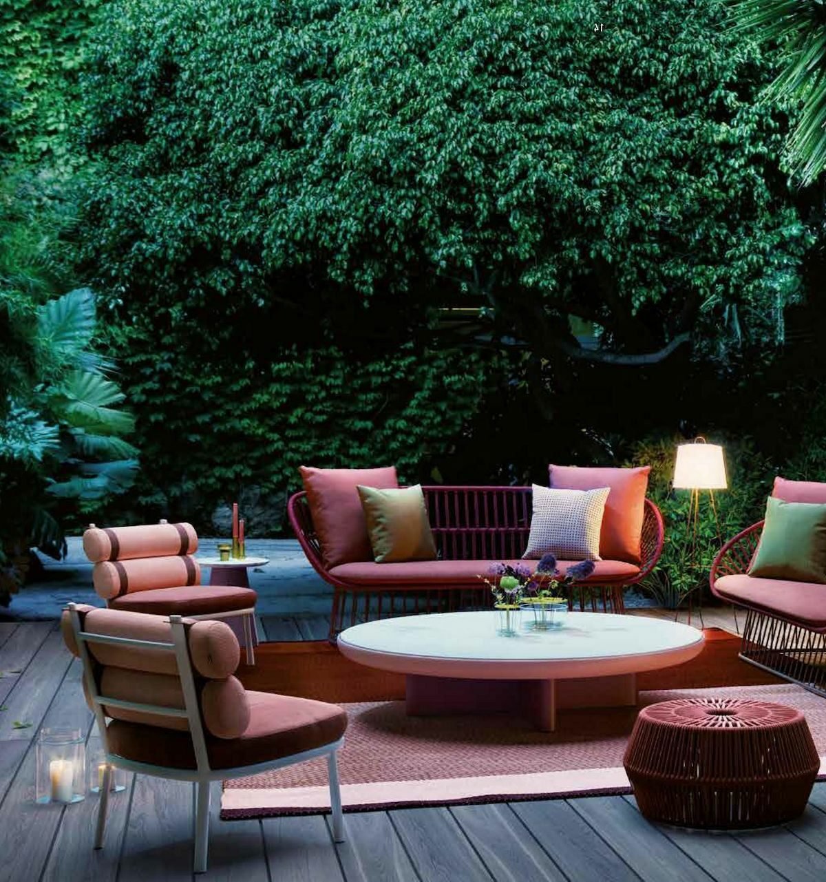 salon de jardin deco extérieure accessoires rouge style bohème