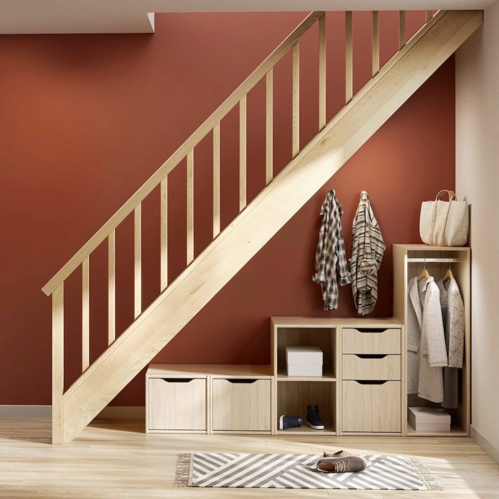 réussir aménagement placard hall entrée sous escalier