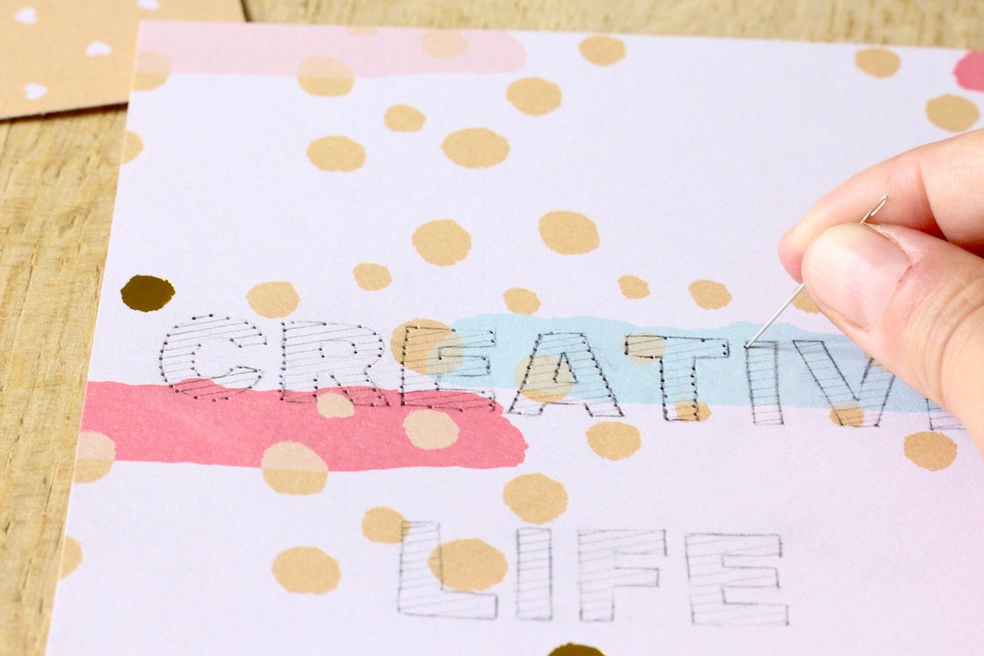 comment faire broderie carton fiche