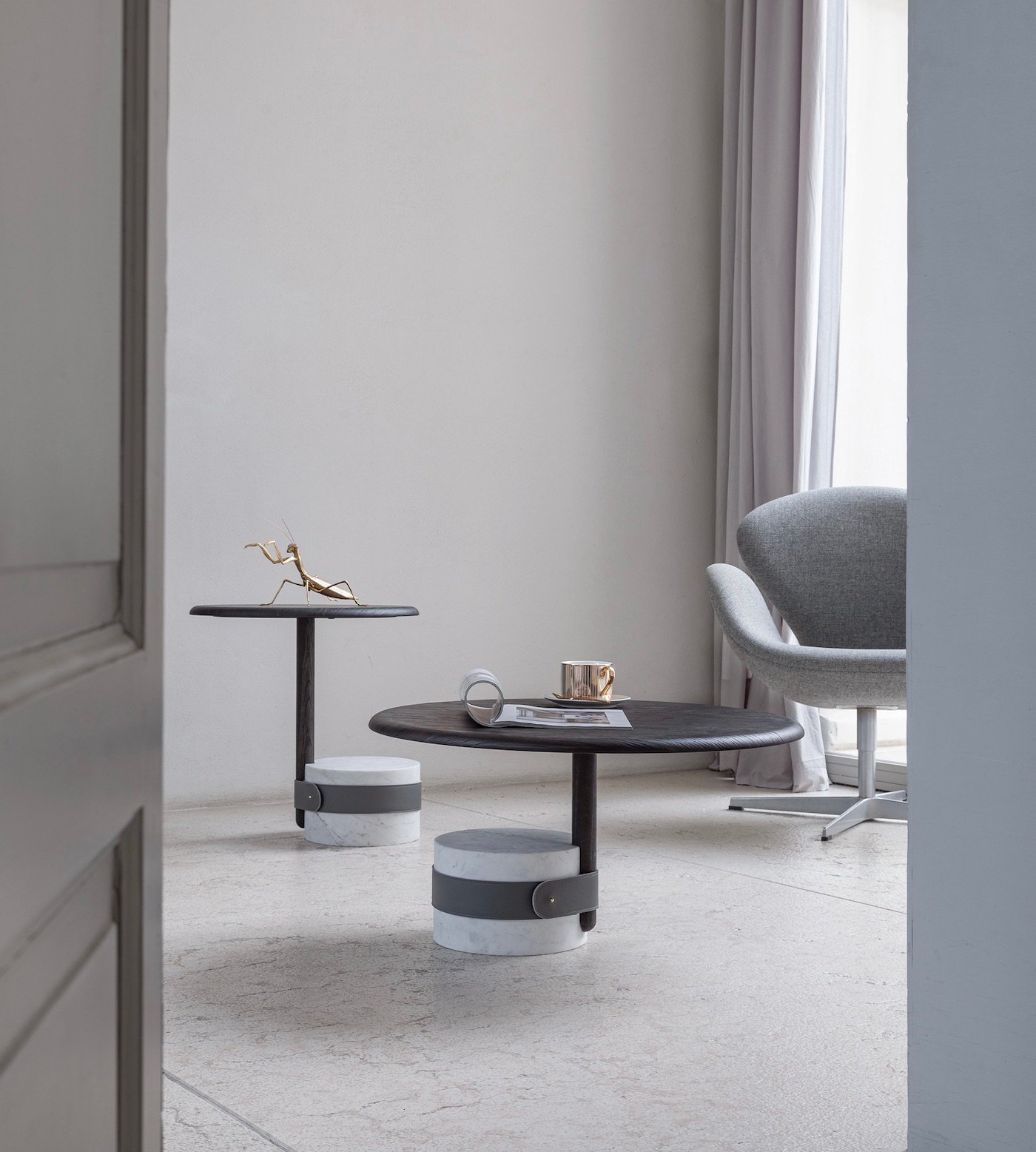 Morica table basse marbre bois cuir originale