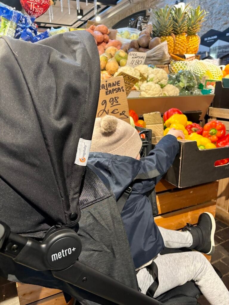 marché légumes frais Balti Jaam Tallinn