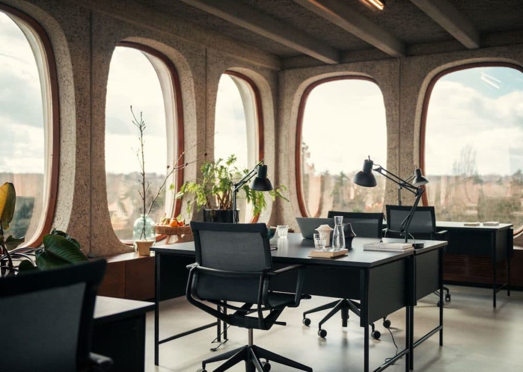 FOSBURY & SONS coworking Belgique Bruxelles boitsfort corbusier brut work share