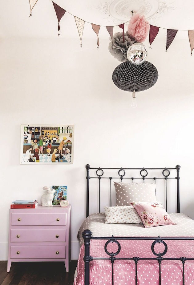 chambre rose et blanche retro vintage - blog déco - clem around the corner