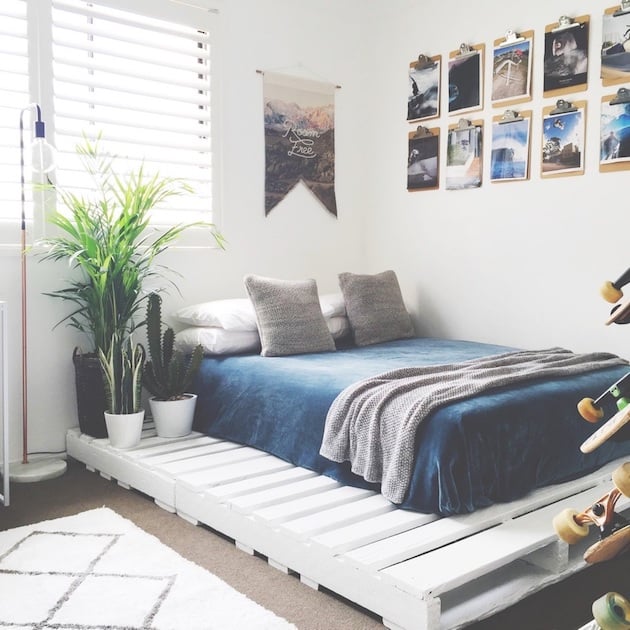 chambre ado garcon affiche style industriel cosy boho bohème finition plante décoration clemaroundthecorner blog déco