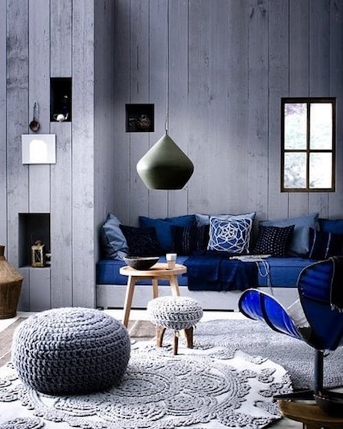 salon bleu marine fauteuil design scandinave